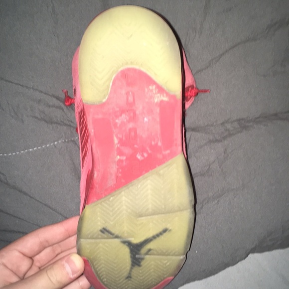 Air Jordan 5 Retro ‘red suede’ - Picture 3 of 3